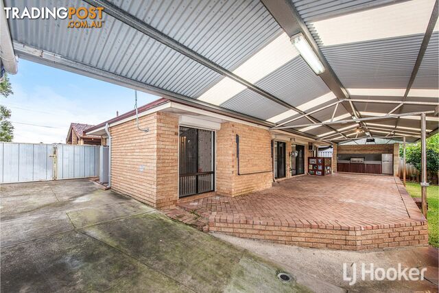 14 Bardwell Street THORNLIE WA 6108