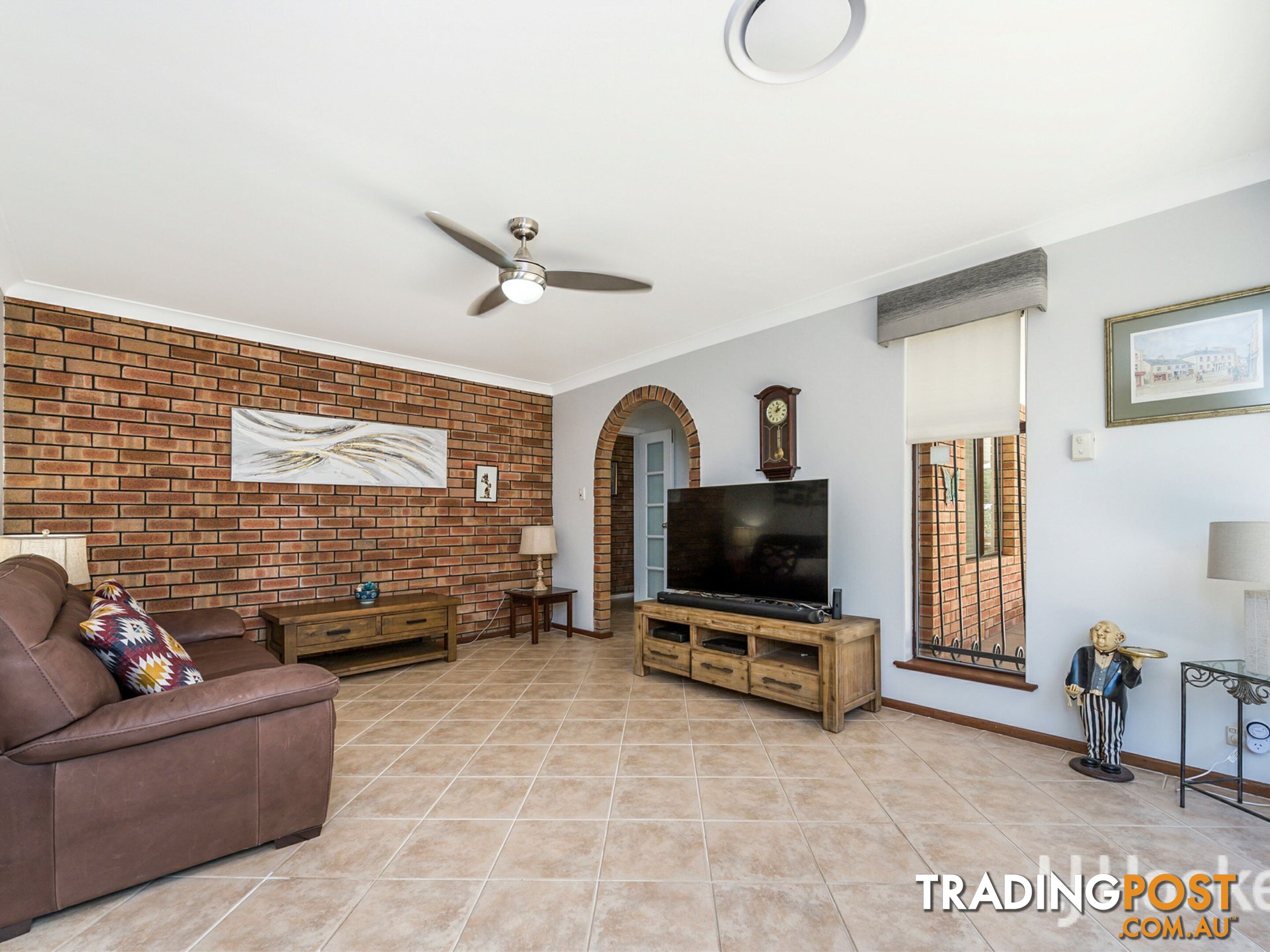 29 Grenadier Drive THORNLIE WA 6108