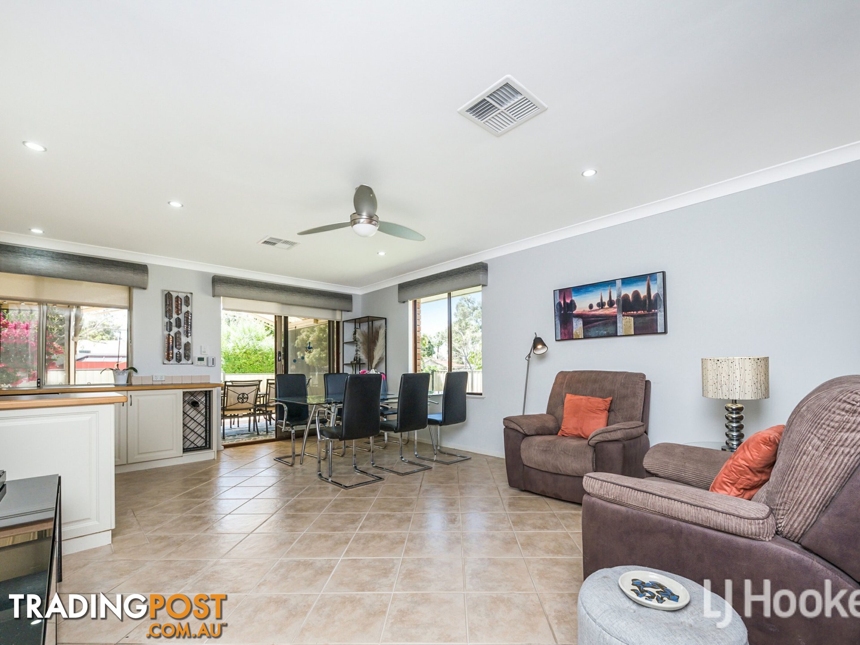 29 Grenadier Drive THORNLIE WA 6108