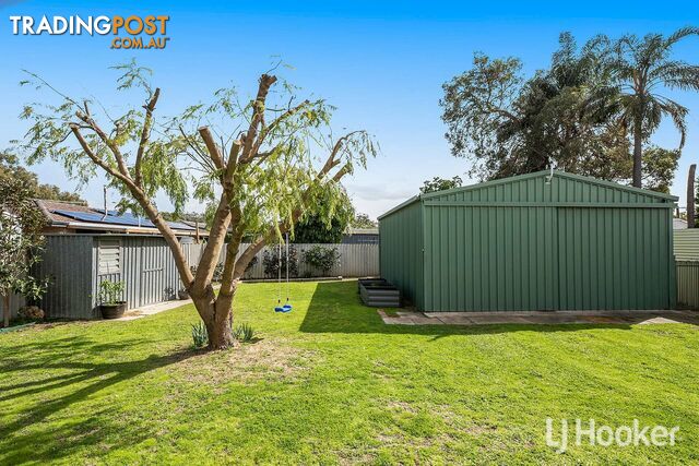 9 Baron Way GOSNELLS WA 6110