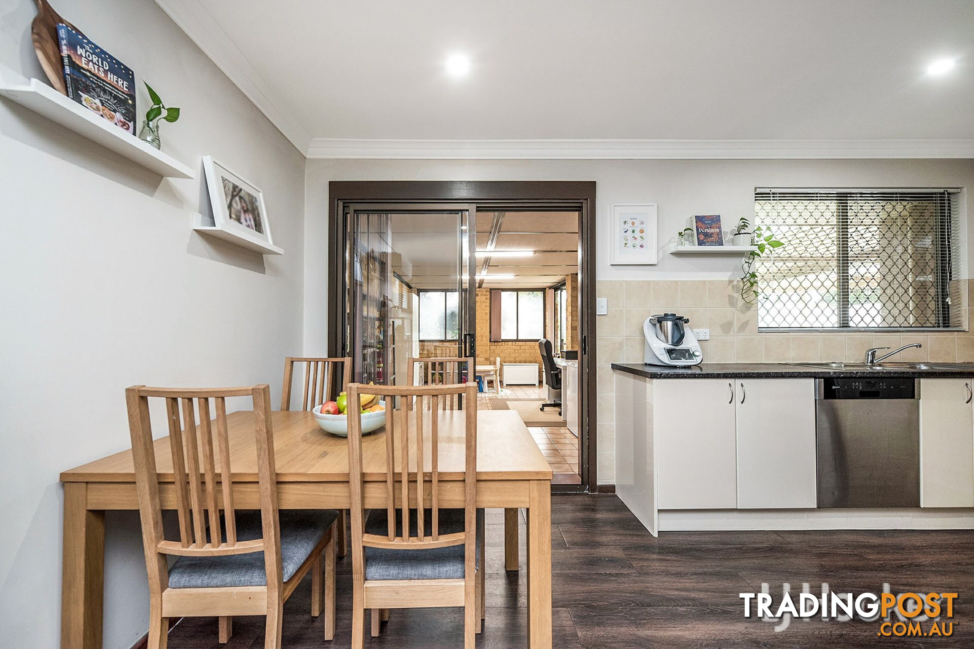 9 Baron Way GOSNELLS WA 6110