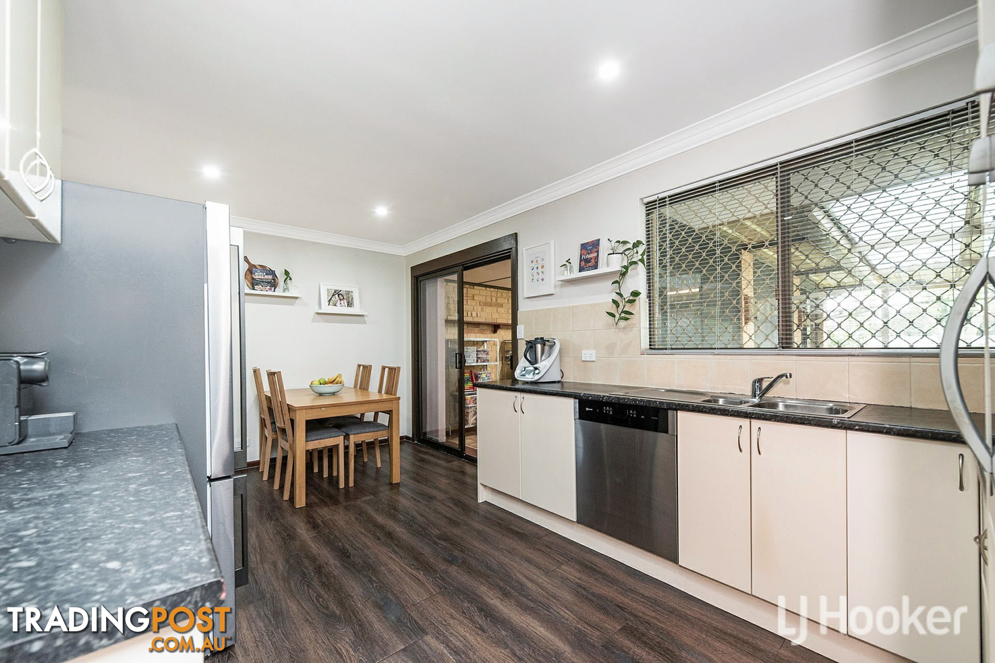 9 Baron Way GOSNELLS WA 6110