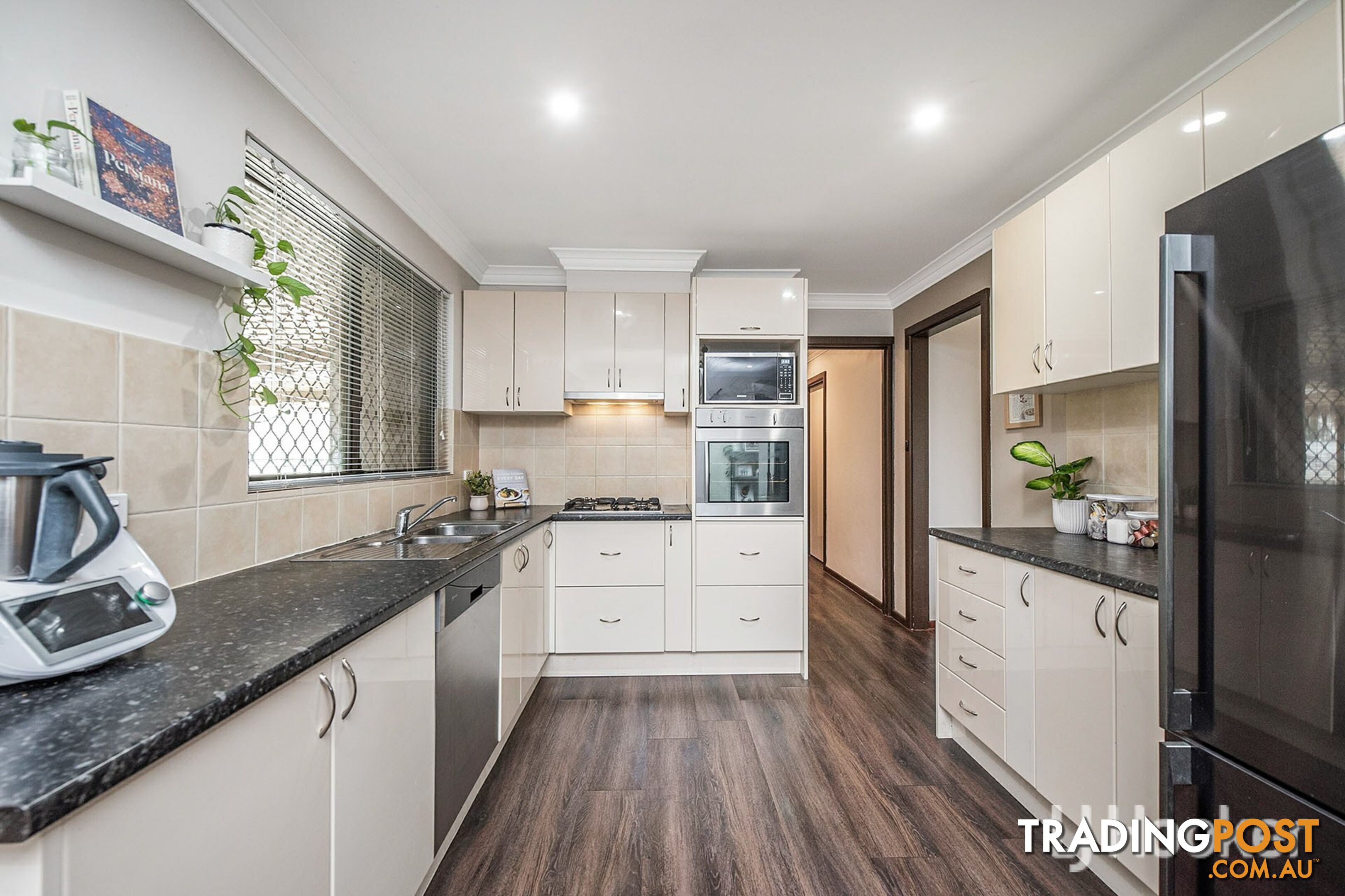 9 Baron Way GOSNELLS WA 6110