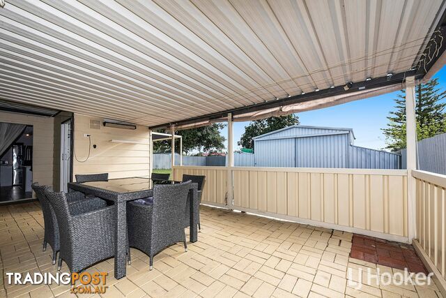 4 Sherlock Close GOSNELLS WA 6110