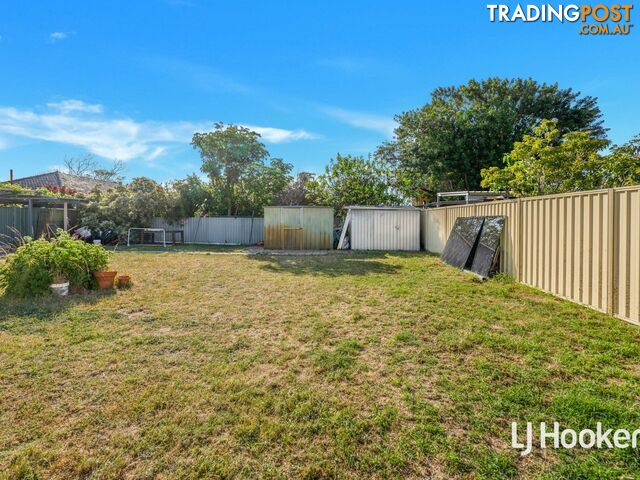 16 Marlow Way THORNLIE WA 6108