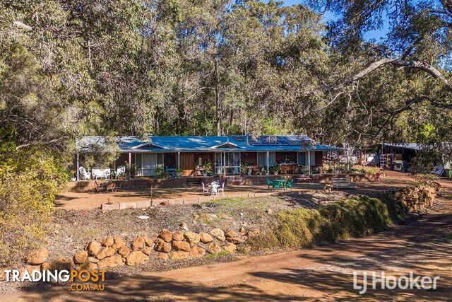 135 Palmateer Drive BICKLEY WA 6076