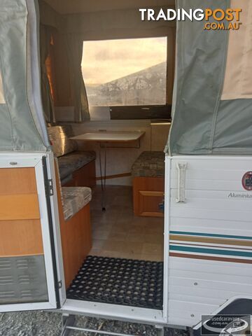 2004 Jayco Dove Camper Trailer - photo 2 of 7