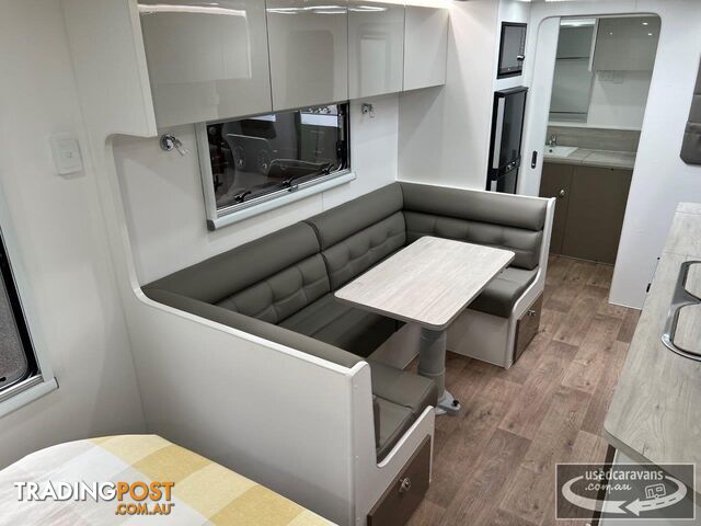 2026 Olympic Marathon 21' Caravan - photo 5 of 10