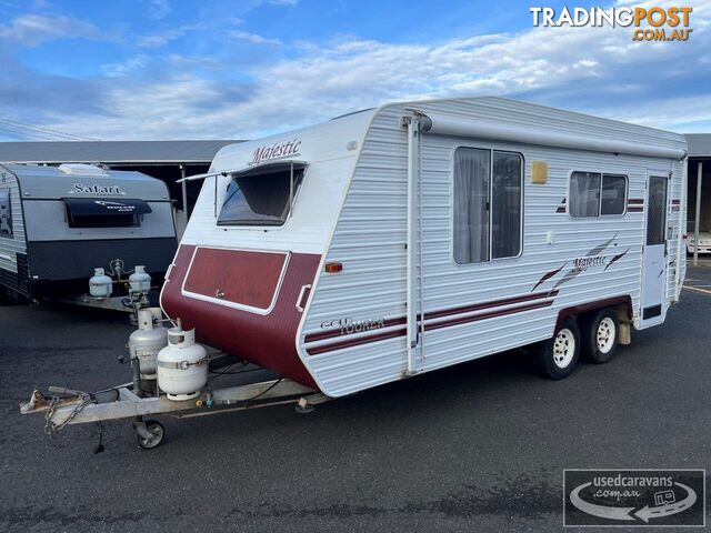 2004 Majestic Gold Tourer Caravan