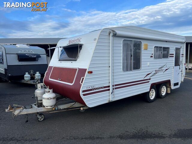 MAJESTIC GOLD TOURER CARAVAN
