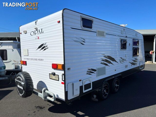 OPAL SOUTHERN EXPLORER SERIES 196 CARAVAN