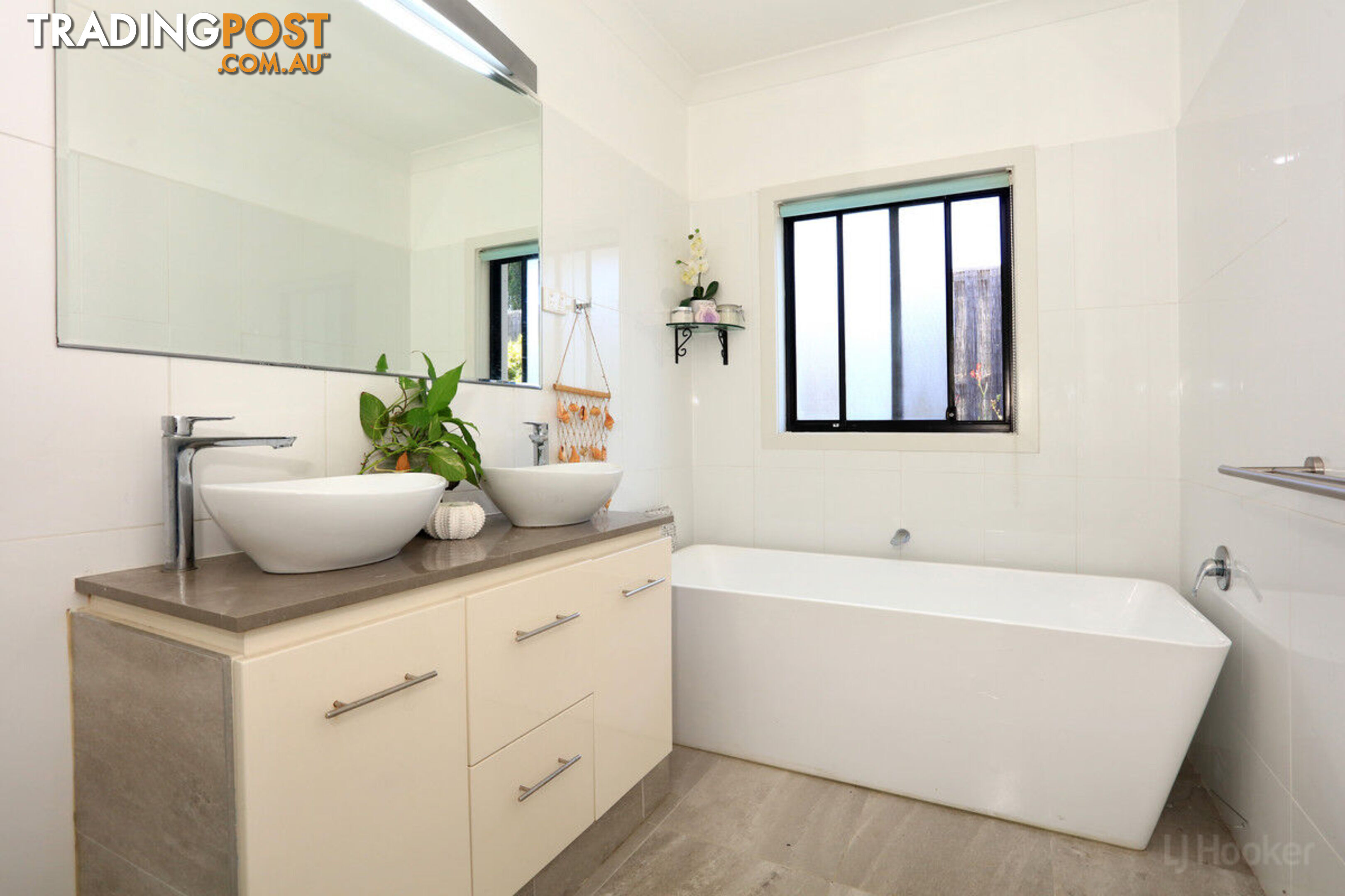 8 Infinity Court COOMERA WATERS QLD 4209