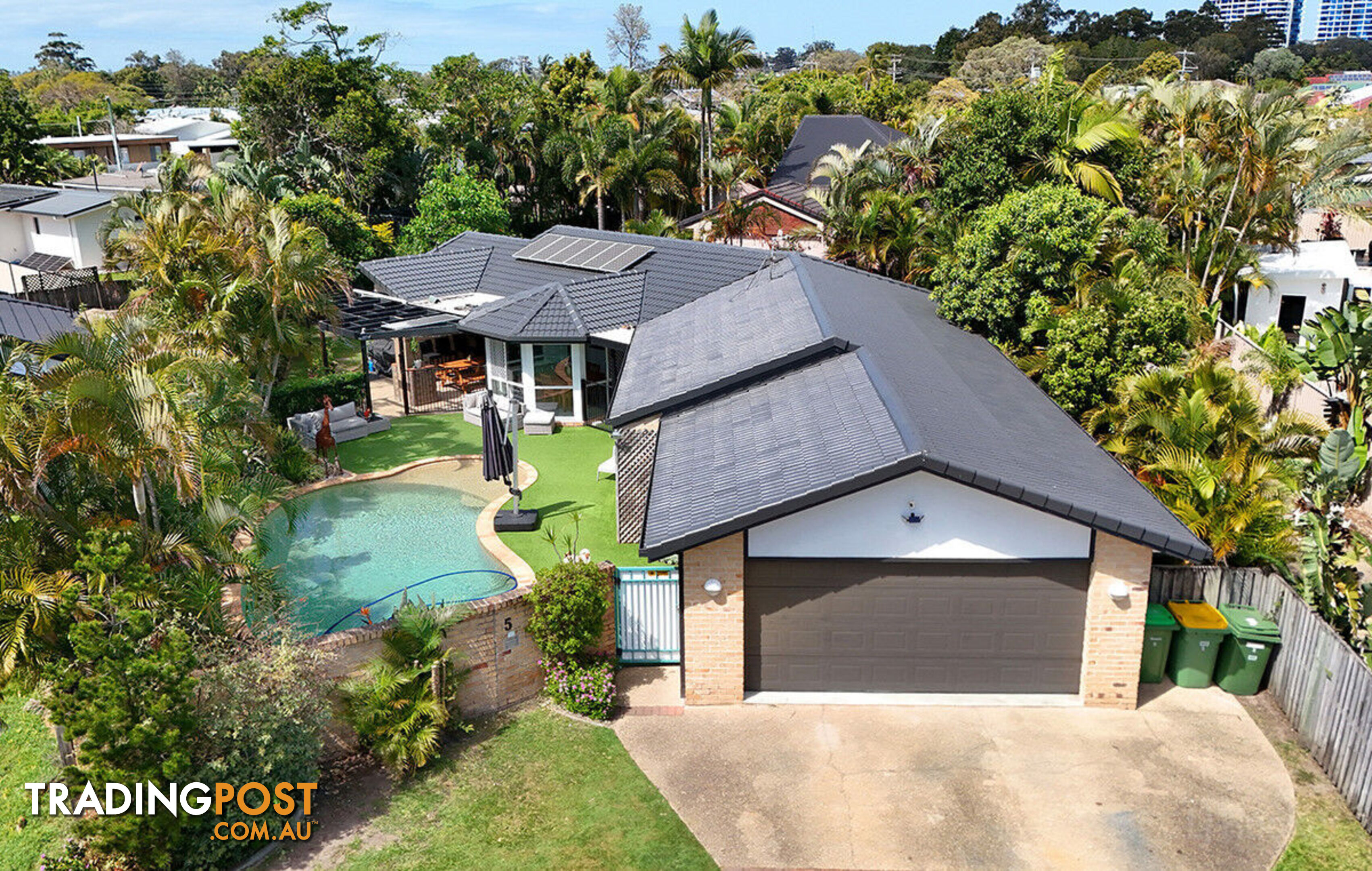 5 Pottery Row RUNAWAY BAY QLD 4216