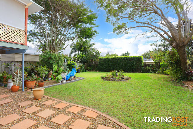 25 Clam Street RUNAWAY BAY QLD 4216