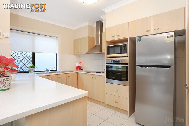 84/76 Bayview Street RUNAWAY BAY QLD 4216