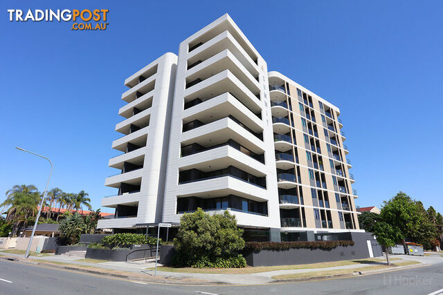 103/110-112 Frank Street LABRADOR QLD 4215