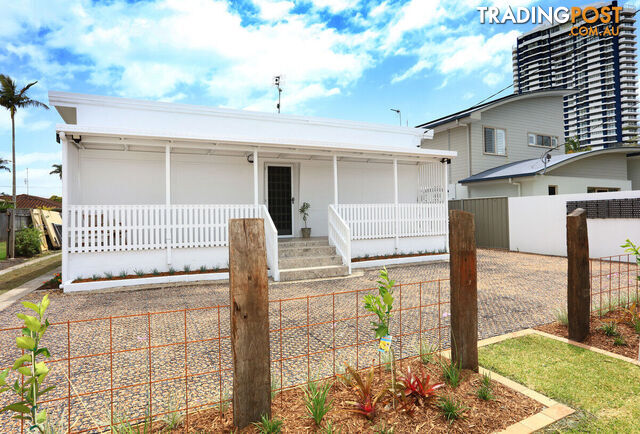 15 Clam Street RUNAWAY BAY QLD 4216