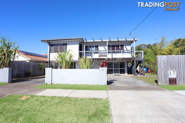 84 Poinsettia Avenue RUNAWAY BAY QLD 4216