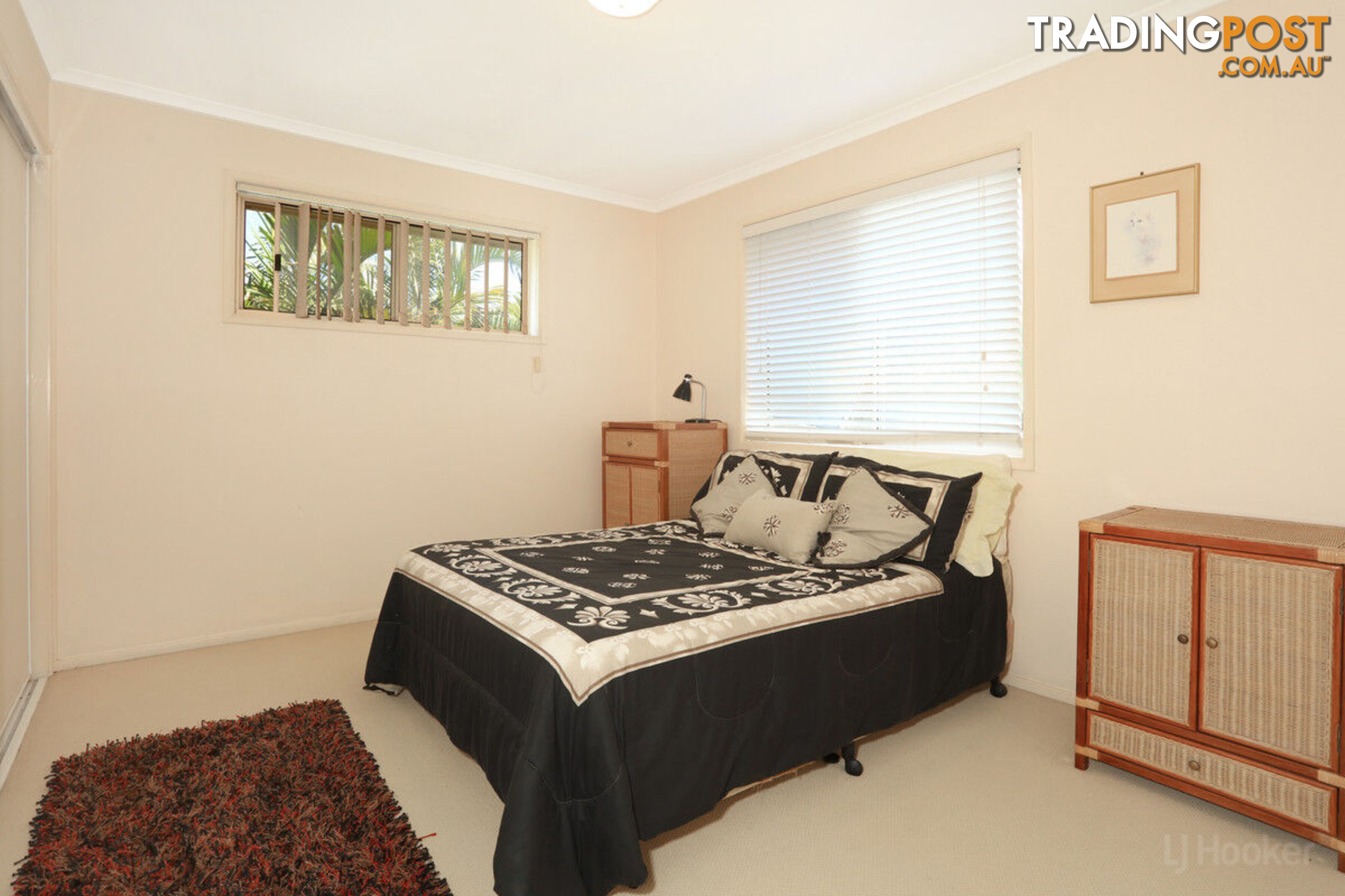 2/36-38 Broad Street LABRADOR QLD 4215