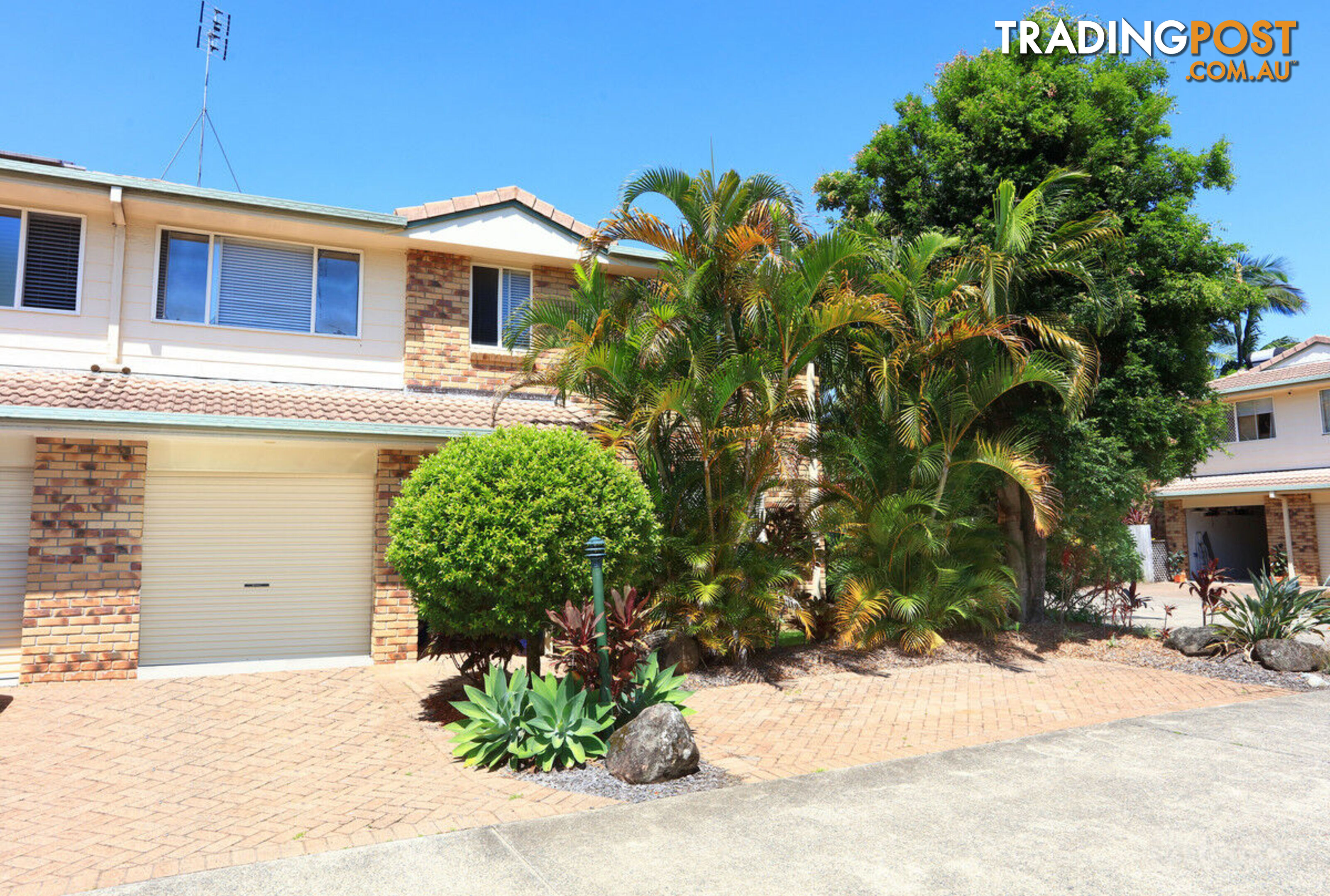 2/36-38 Broad Street LABRADOR QLD 4215