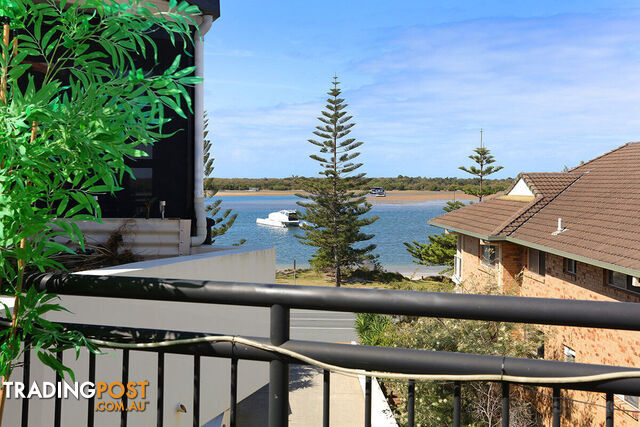 31/452 Marine Parade BIGGERA WATERS QLD 4216