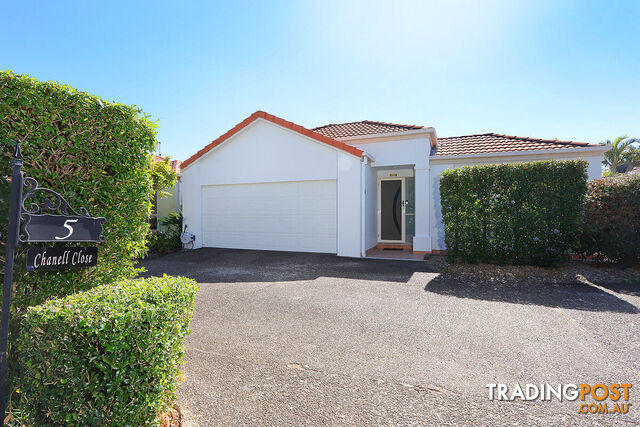 1/5 Chanell Close COOMBABAH QLD 4216