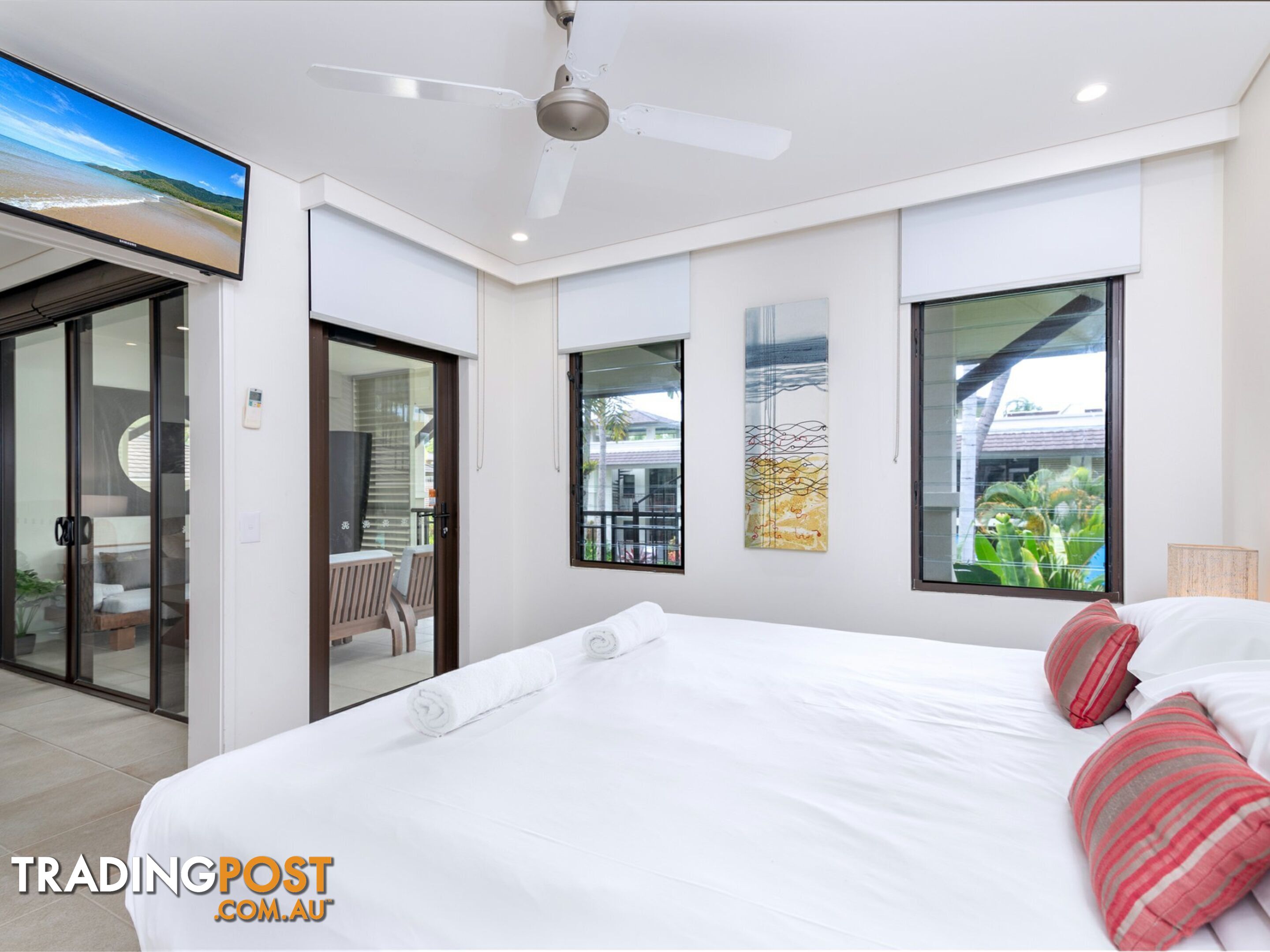 PORT DOUGLAS QLD 4877