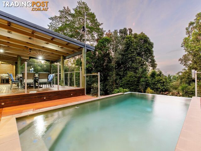 2-6 Milton Terrace OAK BEACH QLD 4877