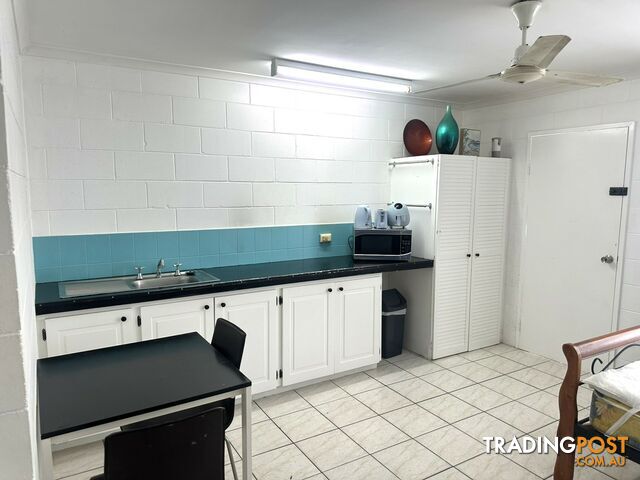 10 Triton Lodge/4 Triton Crescent PORT DOUGLAS QLD 4877 - photo 3 of 6