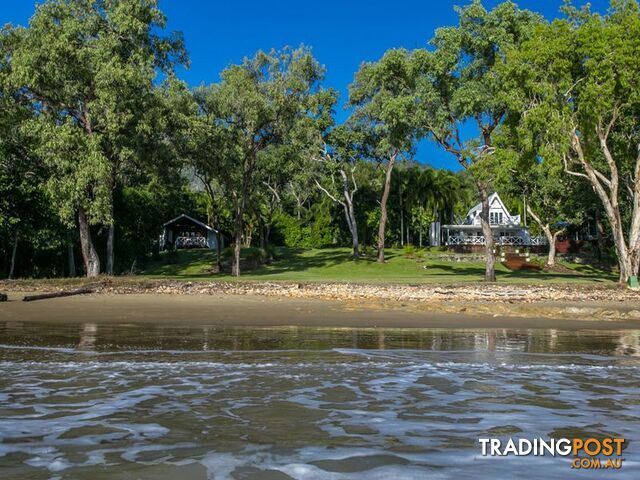 5146 Captain Cook Highway OAK BEACH QLD 4877