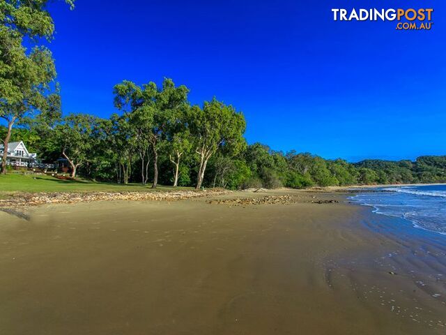 5146 Captain Cook Highway OAK BEACH QLD 4877