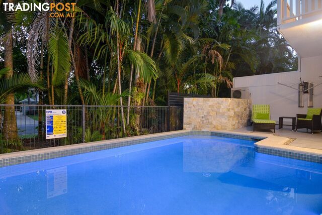 PORT DOUGLAS QLD 4877