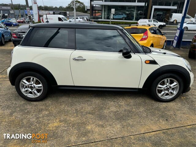 2010 MINI HATCH COOPER R56LCI HATCHBACK