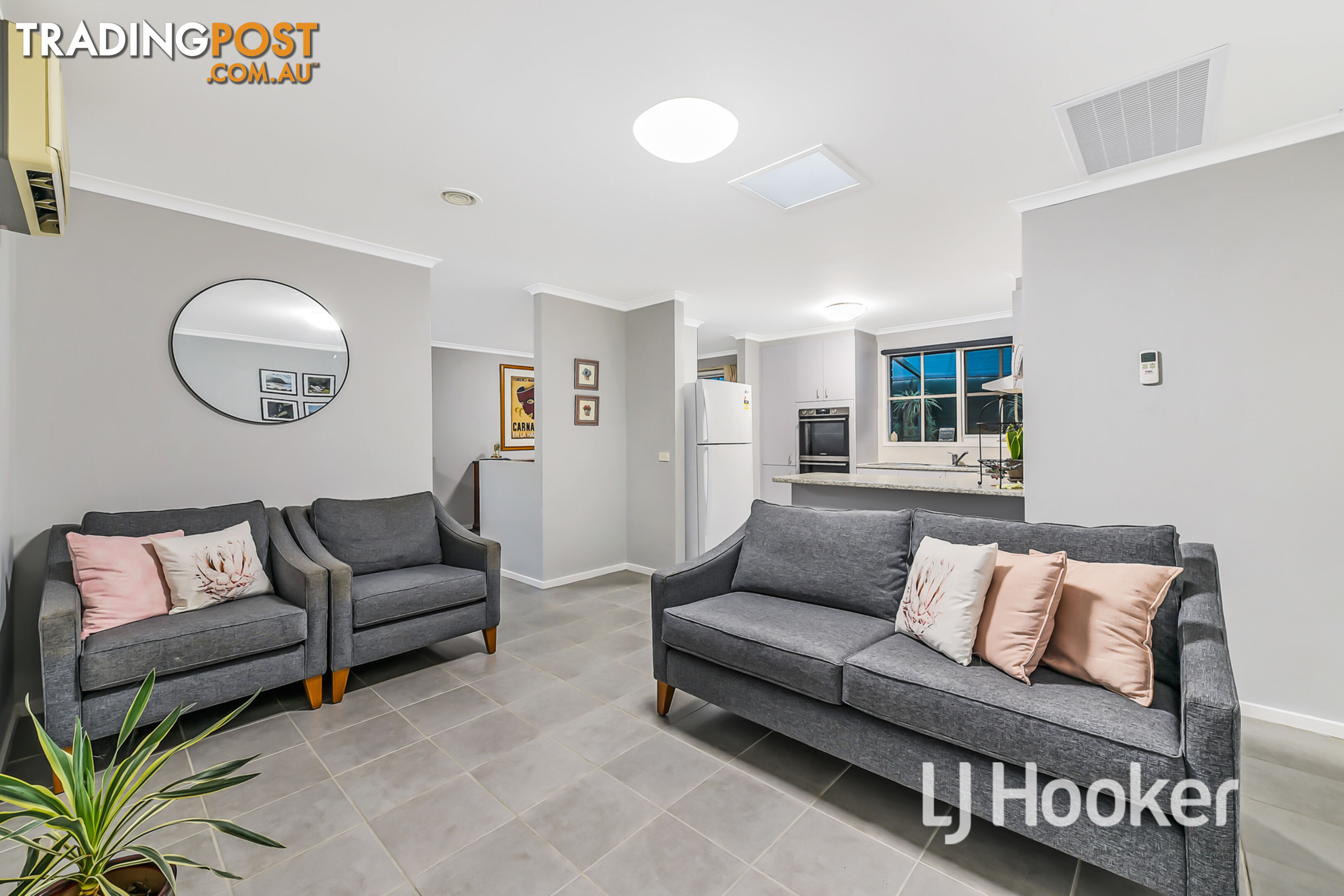 4 Aristotle Court NARRE WARREN VIC 3805