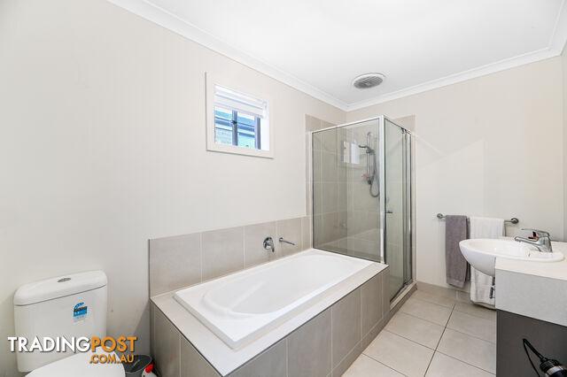 79 Rossiter Retreat CRANBOURNE NORTH VIC 3977