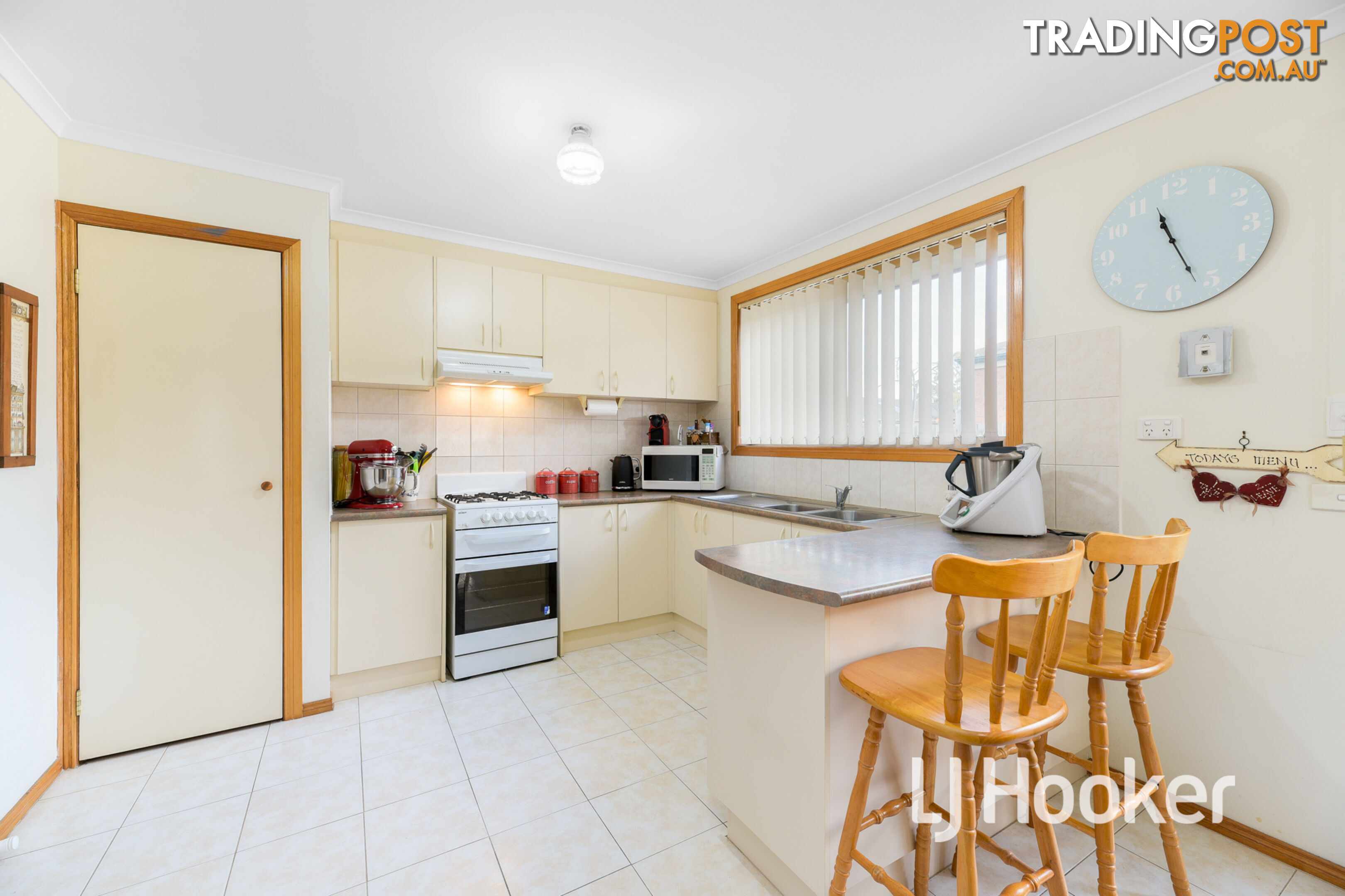 6 Rossi Close PAKENHAM VIC 3810