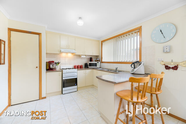 6 Rossi Close PAKENHAM VIC 3810