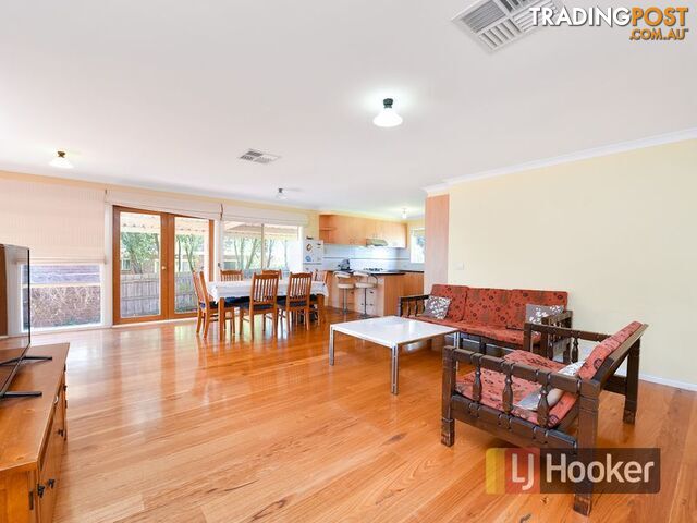 30 John Fisher Drive BERWICK VIC 3806