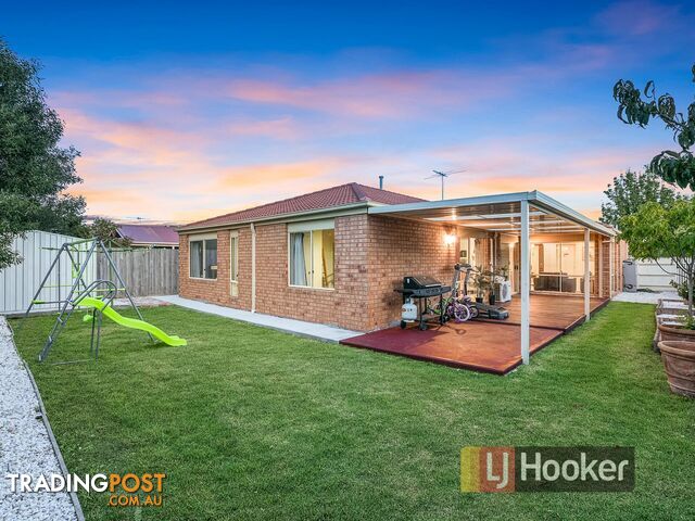 5 Lisburn Way BERWICK VIC 3806