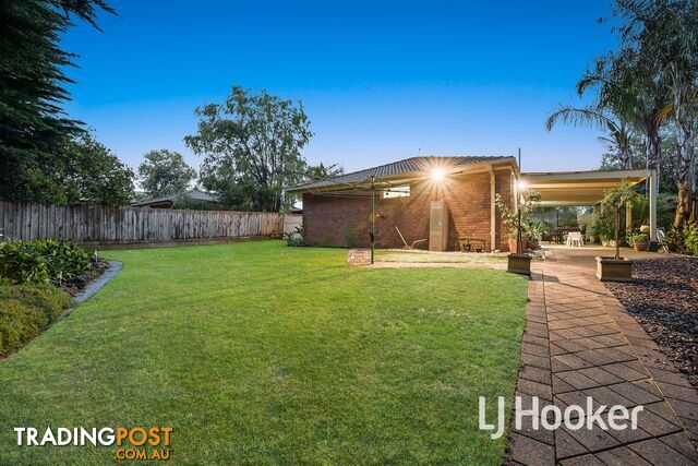 58 Collins Crescent BERWICK VIC 3806