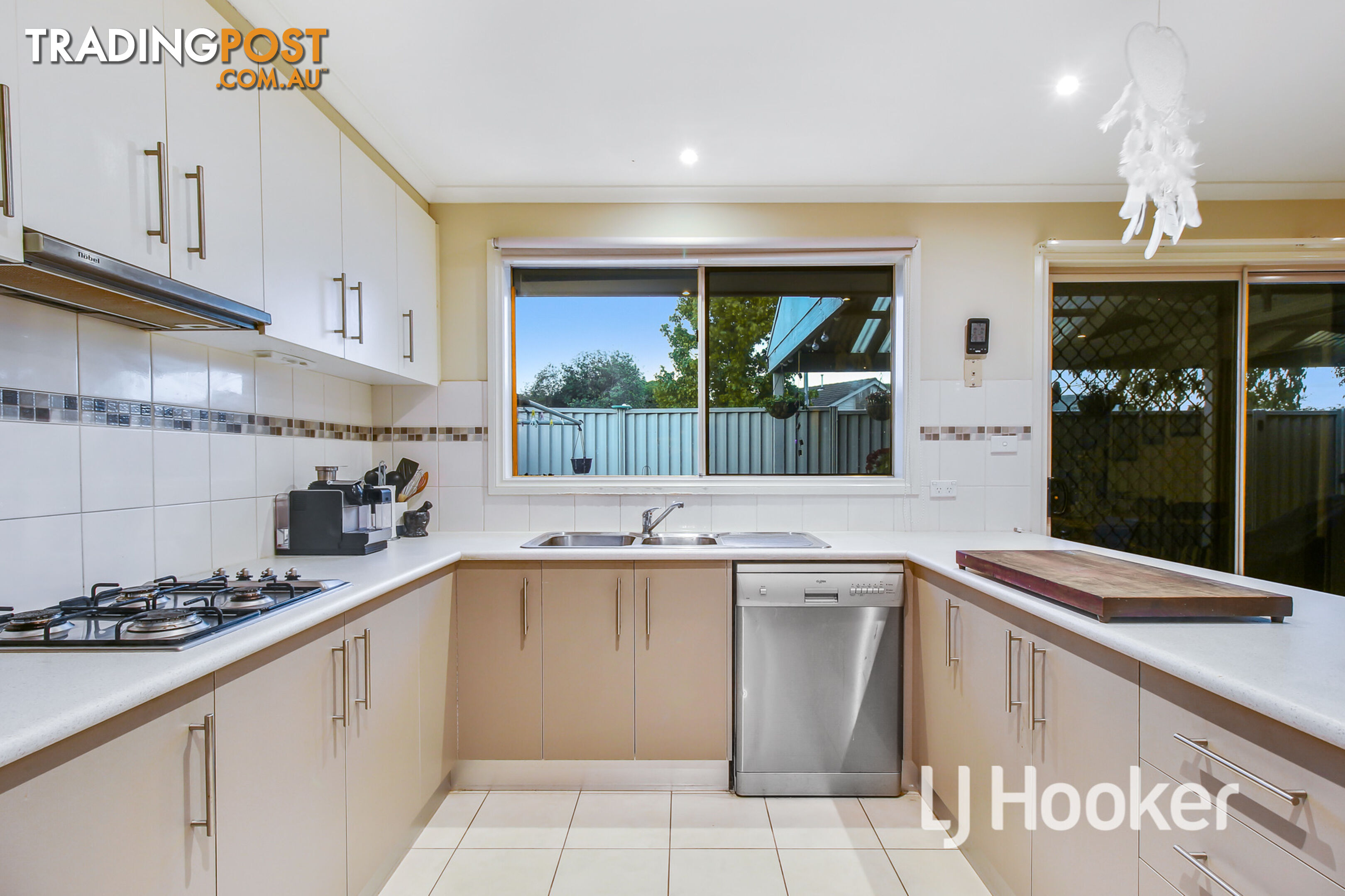 3B Hawker Gardens BERWICK VIC 3806