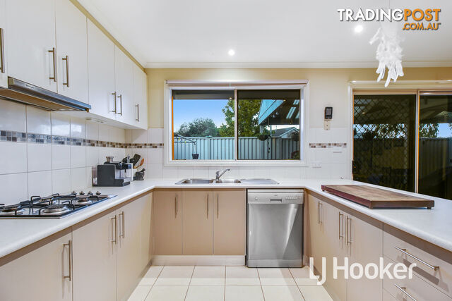 3B Hawker Gardens BERWICK VIC 3806