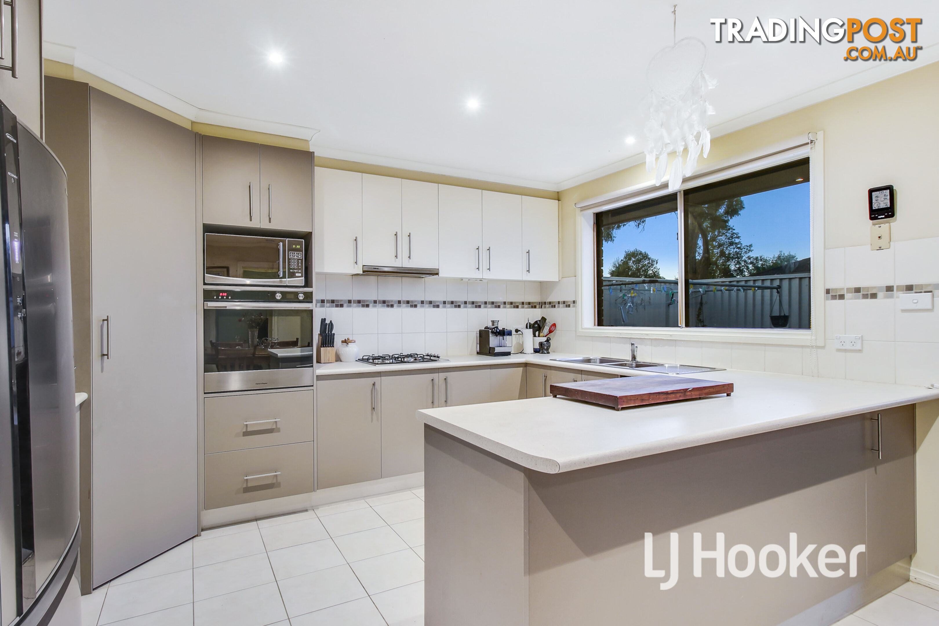 3B Hawker Gardens BERWICK VIC 3806