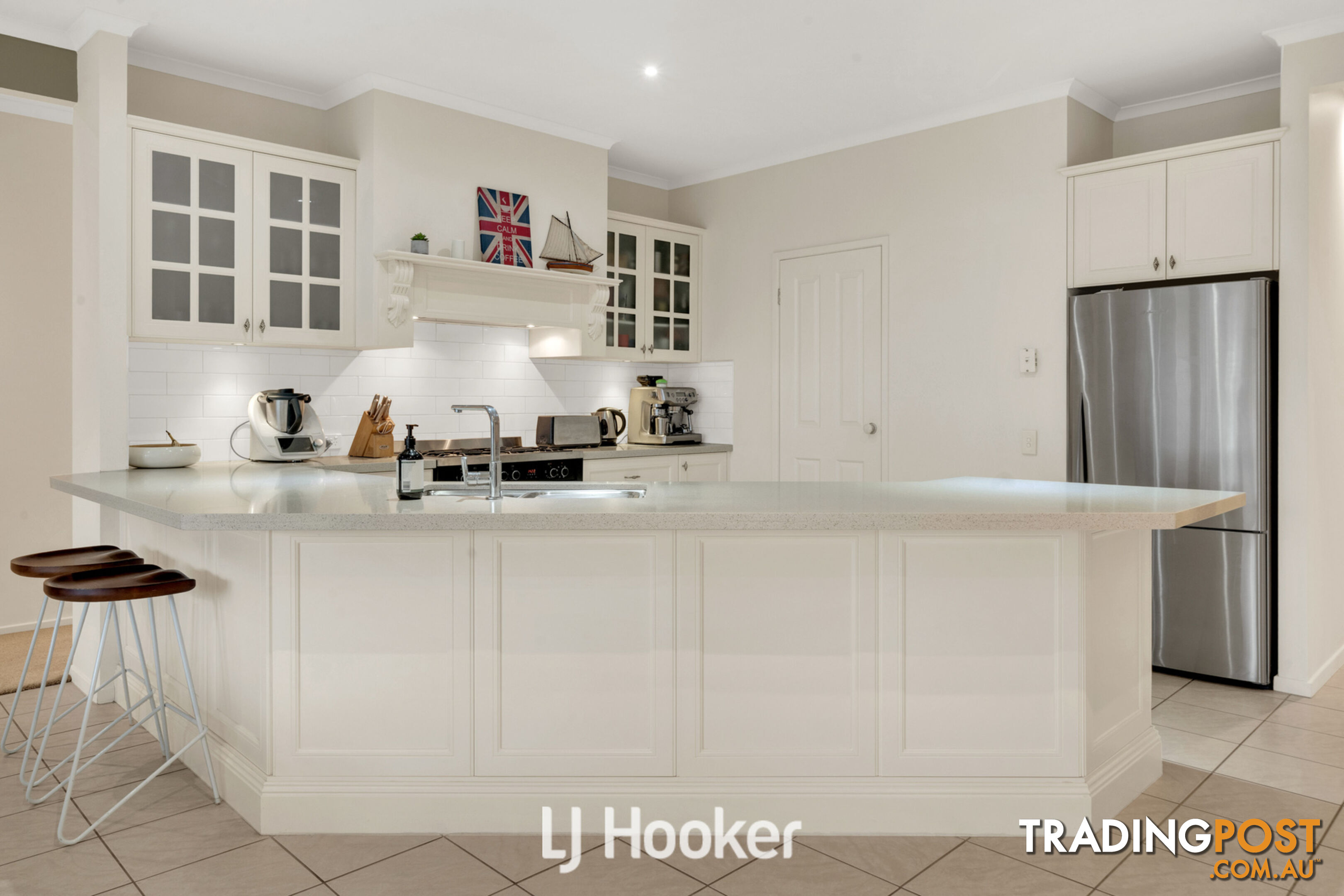 6 Loders Way BERWICK VIC 3806