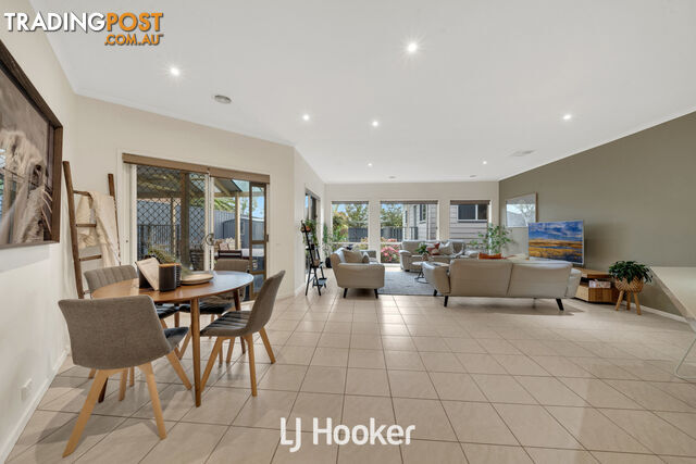 6 Loders Way BERWICK VIC 3806