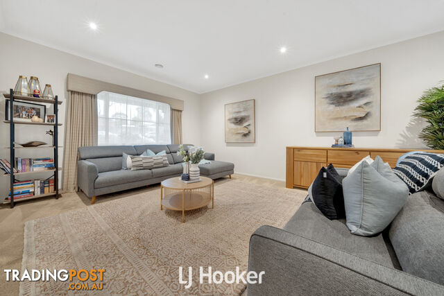 6 Loders Way BERWICK VIC 3806