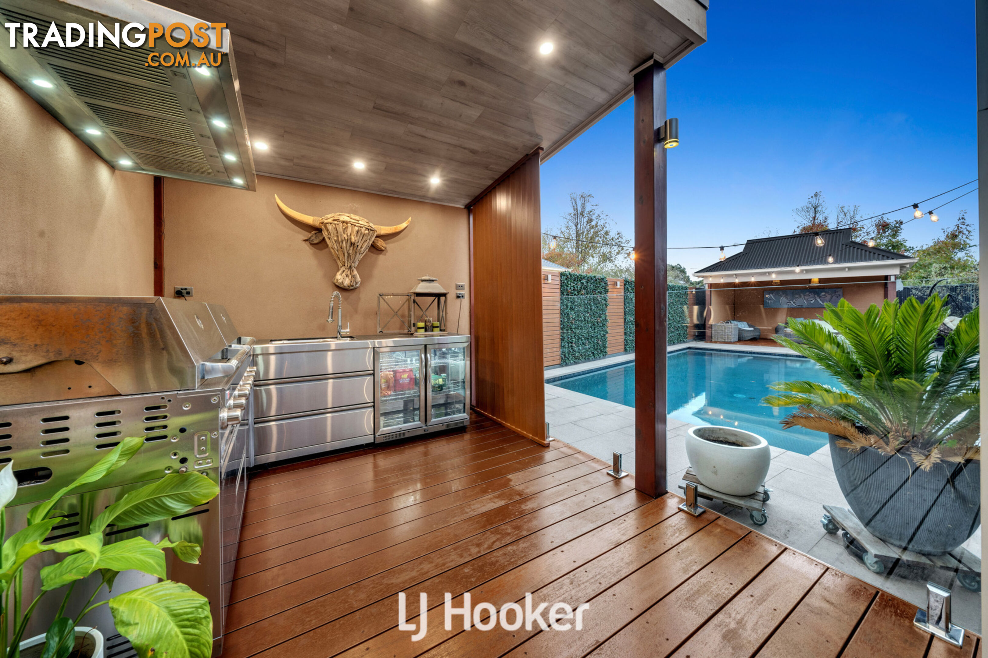 16 Mandurah Chase BERWICK VIC 3806