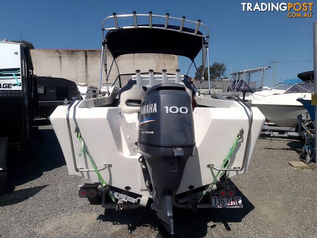 YALTA CRAFT ODESSA 18-100HP YAMAHA 4 STROKE AND DUNBIER TANDEM TRAILER