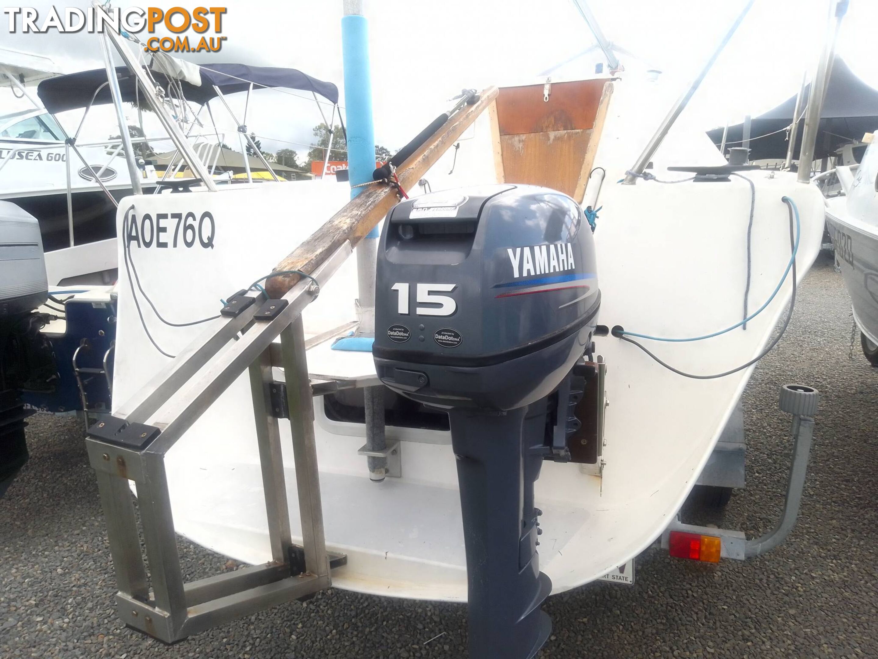 BLAZER 740 TRAILER SAILOR 7.4M SAIL BOAT -15HP YAMAHA 2 STROKE OUTBOARD AND TRAILER