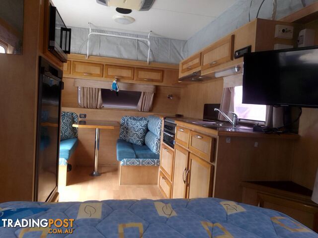 2009 BILLABONG BUDGEE 17.5FT TOURING CARAVAN